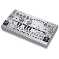 BEHRINGER TD-3 SR SILVER SINTETIZZATORE ANALOGICO DI BASSI CON STEP SEQUENCER, ARPEGGIATORE E FILTRO RISONANTE