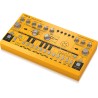 BEHRINGER TD-3 AM GIALLO SINTETIZZATORE ANALOGICO DI BASSI CON STEP SEQUENCER ARPEGGIATORE E FILTRO RISONANTE