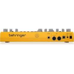 BEHRINGER TD-3 AM GIALLO SINTETIZZATORE ANALOGICO DI BASSI CON STEP SEQUENCER ARPEGGIATORE E FILTRO RISONANTE