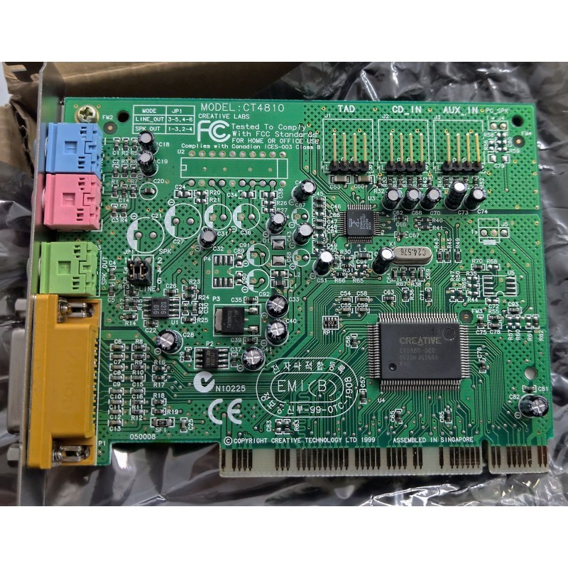 KIT MULTIMEDIALE CREATIVE LABS SCHEDA AUSIO SOUND BLASTER CT4810 PCI 128 + CASSE STEREO