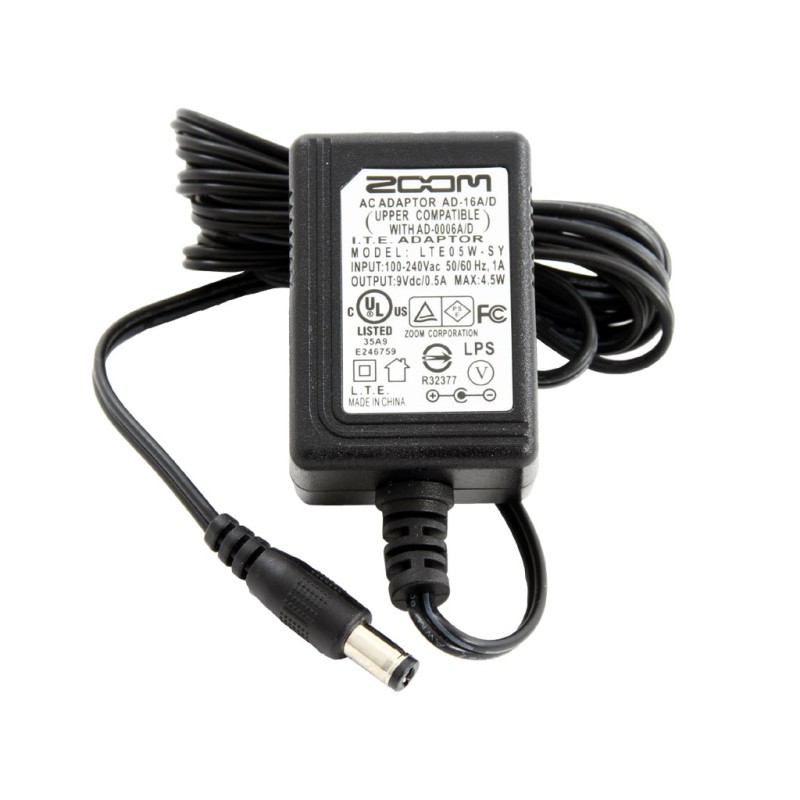 ZOOM AD006 / AD16 ALIMENTATORE 9V 500mA PER EFFETTI A PEDALE ZOOM