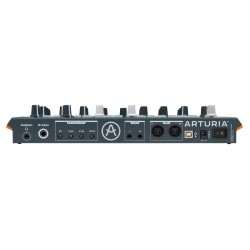 ARTURIA DRUMBRUTE IMPACT DRUM MACHINE ANALOGICA CON SUONI BATTERIA PERCUSSIONI